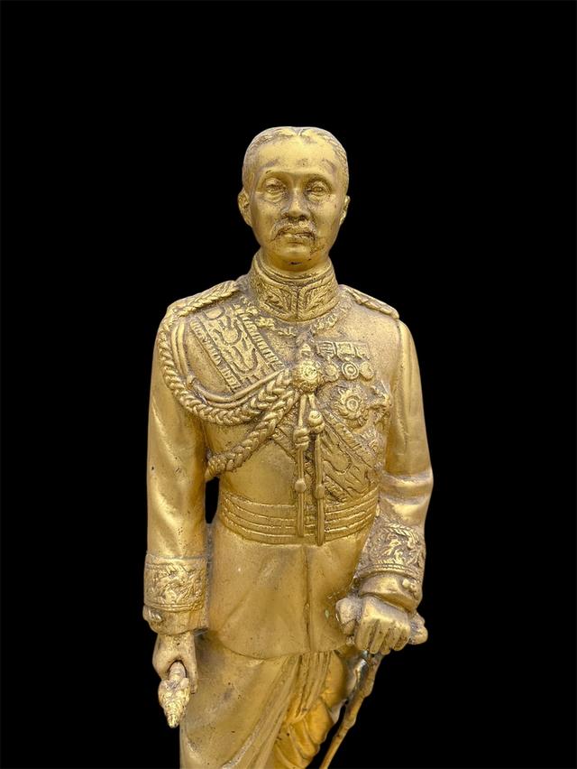 พระบรมรูป พระบาทสมเด็จพระจุลจอมเกล้าเจ้าอยู่หัว รัชกาลที่5 สีทอง รูปที่ 5
