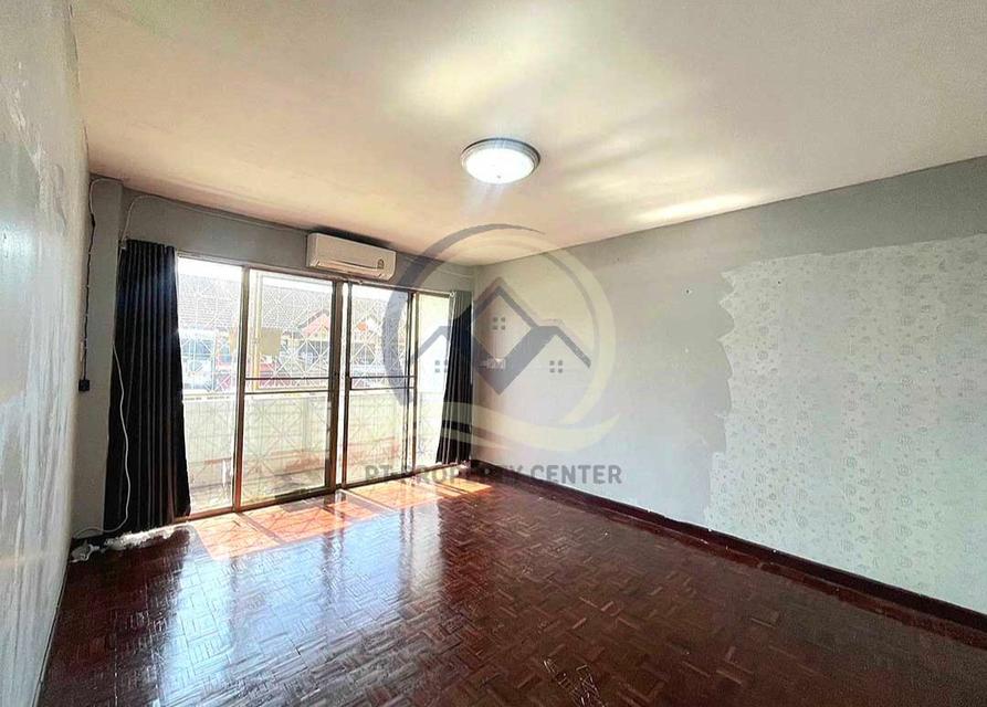 ทาวน์โฮม 2 ชั้น ต่อเติม ราคาสุดพิเศษ : โครงการสิชล กาญจนาภิเษก 11