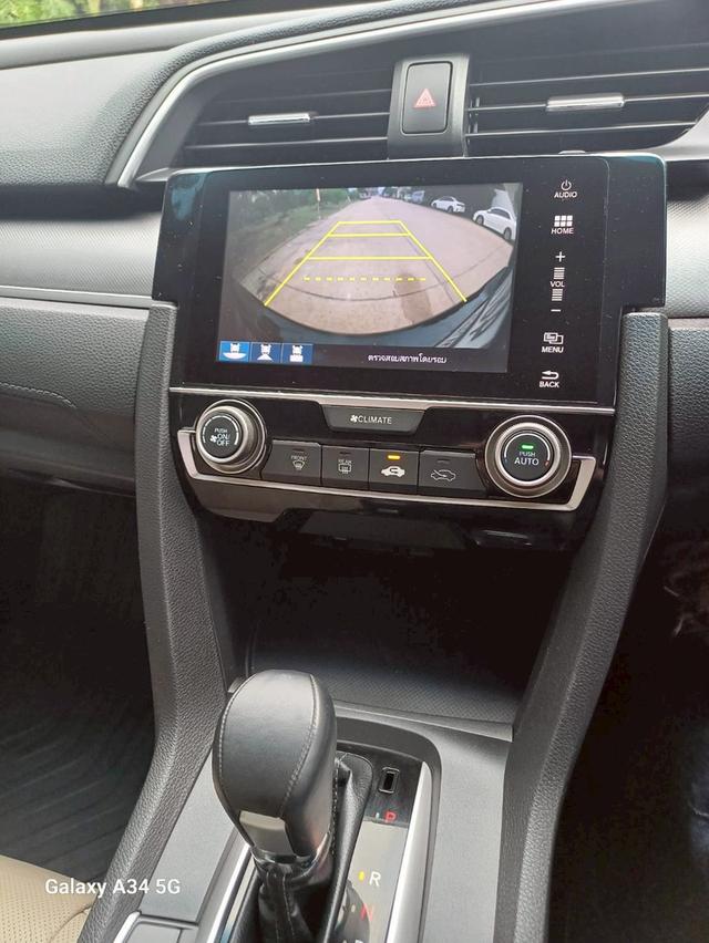 Honda Civic FC 1.8 EL i-VTEC ปี2018 13