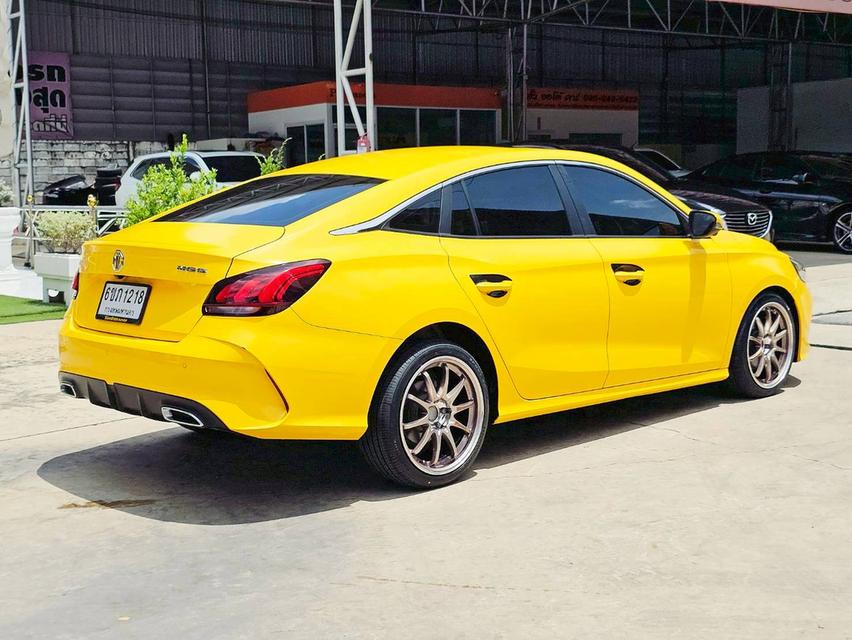 รหัสรถ SEZ1218 MG 5 1.5 D+ Sunroof เกียร์ ออโต้ เบนซิน สี เหลือง ปี 2023