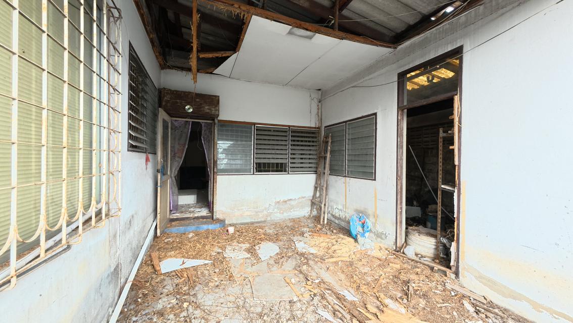 ที่ดินพร้อมสิ่งปลูกสร้าง ซอยสี่ไชยทอง 18 ถนนแจ้งวัฒนะ ต.บางตลาด อ.ปากเกร็ด จ.นนทบุรี 12