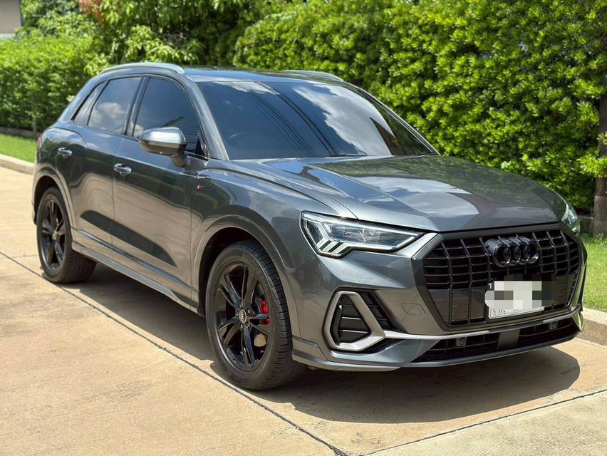 2023 Audi Q3 35TFSi S line รถสภาพใหม่มากๆ ประหยัดไปเกือบล้านบาท