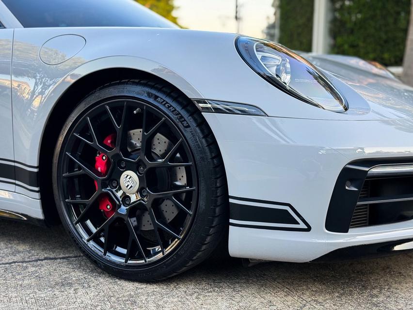 Porsche 911 Carrera S (992) Top 4