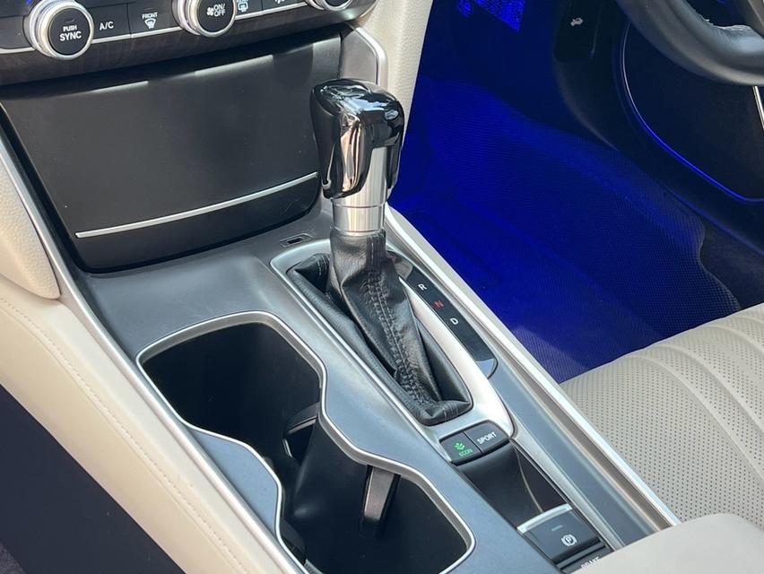 (แจ้งรหัสรถ NCT107) Honda Accord 1.5 Turbo ปี 2019 จด 2020 รูปที่ 16