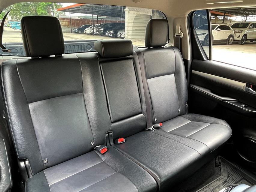 TOYOTA HILUX REVO DOUBLE CAB 2.8 HIGH 4WD ปี 2022 AUTO 4X4 สภาพนางฟ้า รูปที่ 11