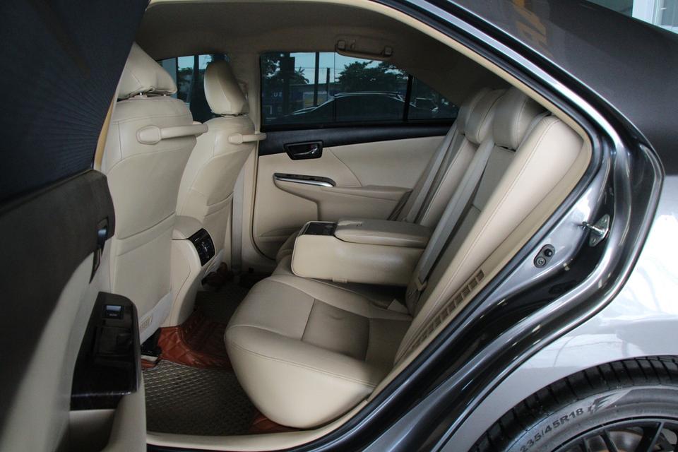 รหัสรถ TKG9733 TOYOTA CAMRY 2.5 HYBRID PREMIUM ปี 2012   12