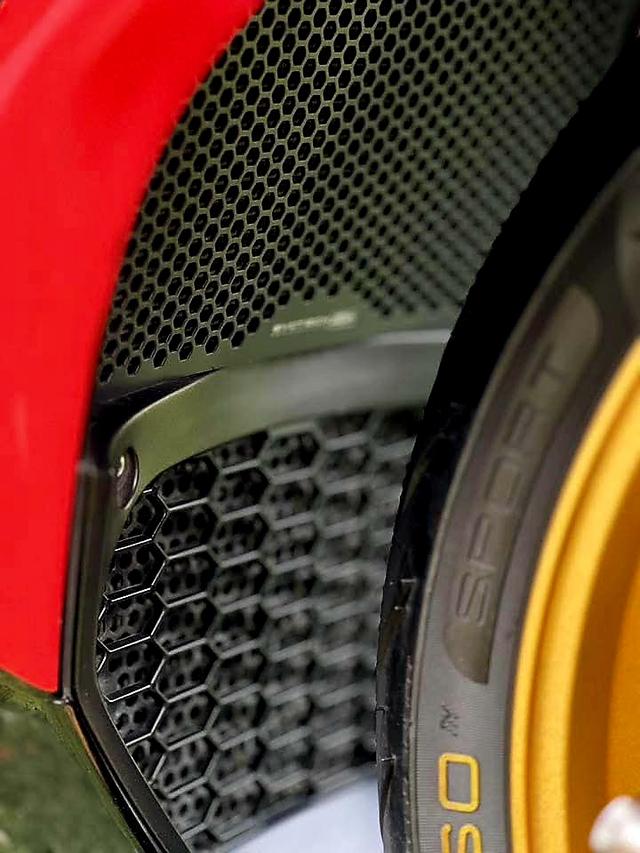 Aprilia 9