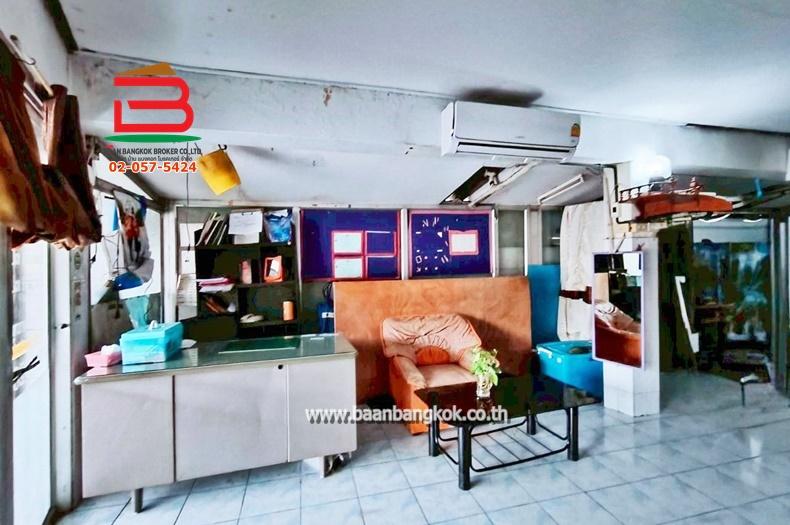 อาคารพาณิชย์ 2 ชั้นครึ่ง ติวานนท์ ซอย26 เนื้อที่ 20 ตรว. (ใกล้การไฟฟ้านครหลวงเขตนนทบุรี) ถนนติวานนท์ ต.บางกระสอ อ.เมือง นนทบุรี 4