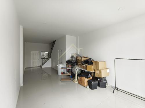 ทาวน์โฮม 3.5 ชั้น Metro Biztonw เมทโทร บิซทาวน์ แจ้งวัฒนะ 4 3