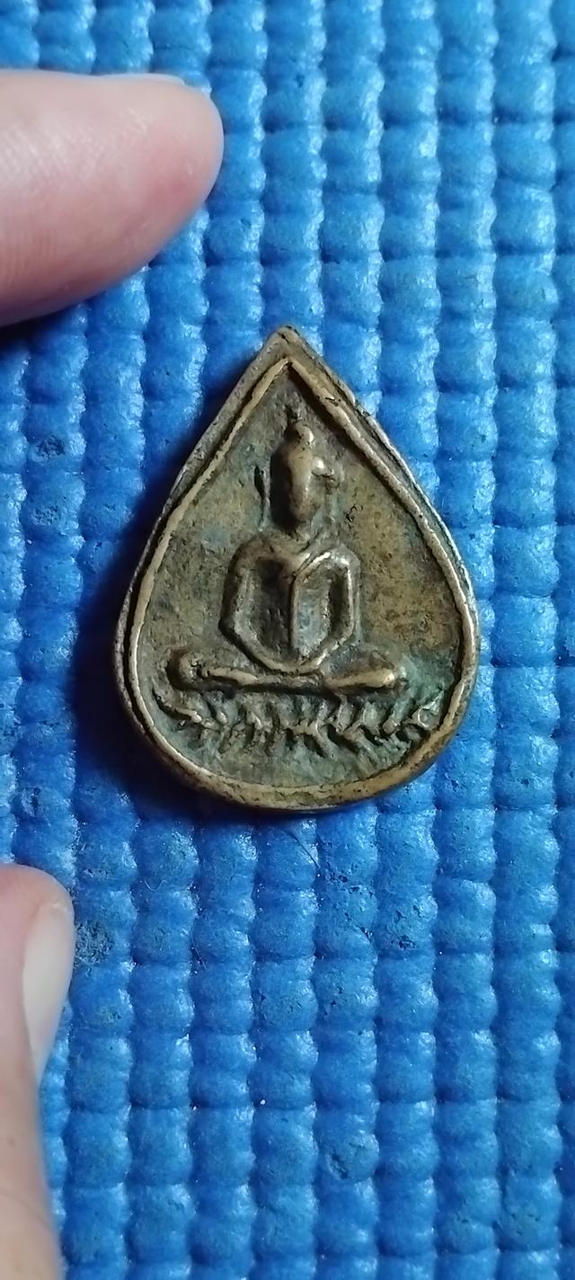 พระบ้านเก็บเก่า เหรียญหลวงพ่อทาเก่าๆ
