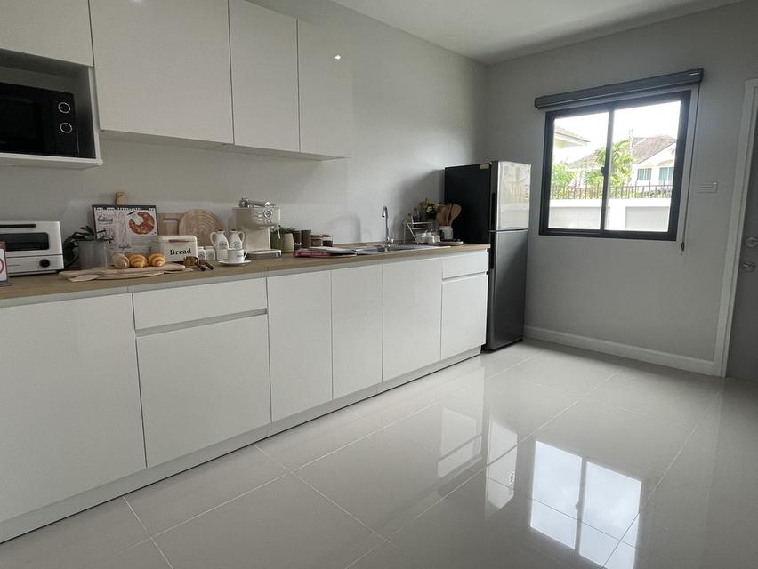 บ้านเดี่ยวหลังใหญ่ 4 ห้องนอน หมู่บ้านกาญจน์กนก 2 เฟส 4 ทำเลโครงการติดถนนเส้นหลักวงแหวนรอบนอก เดินทางสะดวก พร้อมโปโมชั่นของแถมและส่วนลดมากมาย 5
