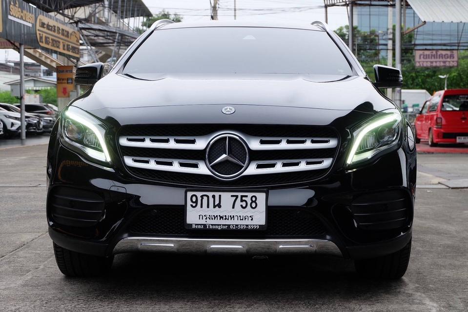 Mercedes-Benz GLA 250 AMG หลังคาแก้ว ปี 2020 Sาคาเพียง 798,000.-