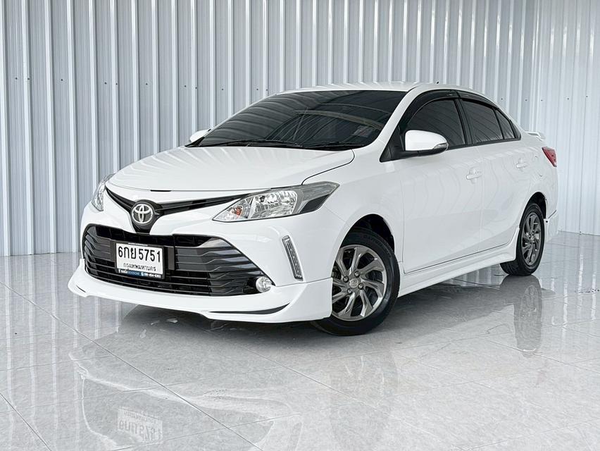 Vios 1.5E โฉมใหม่ ฟรีดาวน์ได้ สภาพดี 2