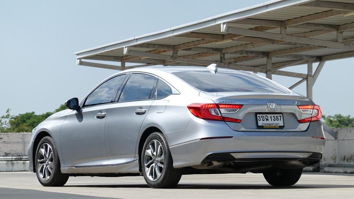 Honda Accord 1.5 Turbo ปี 2019 ฟรีดาวน์ โทร. 0922639576 เอ๋ รถสวยตรงปก รูปที่ 2