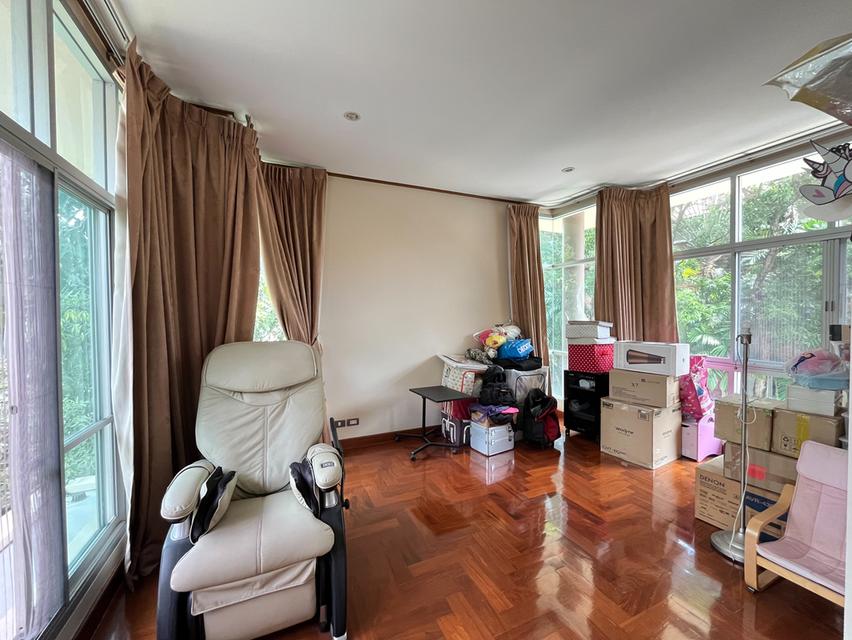 ขายบ้านเดี่ยว 2 ชั้น หมู่บ้านพร้อมพันธุ์ พาร์ค สวนหลวง ร.9 ขนาดที่ดิน 132.4 ตร.ว.พื้นที่ใช้สอย 290 ตร.ม.สวนรอบบ้าน 12