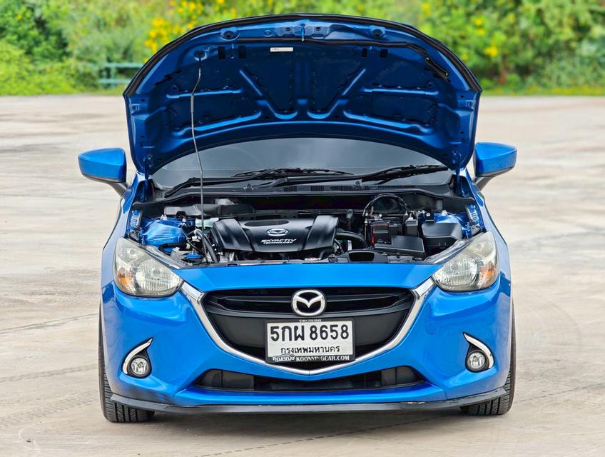 MAZDA 2 SKYACTIVE Hatch 4dr Sports Standard Auto 6sp FWD 1.3i (เบนซิน) ปี 16 สีน้ำเงิน  เกียรออโต้
