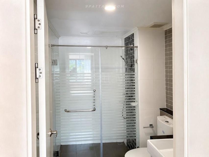 For Sale — Pool View Condo with Tenant at Dusit Grand Park 1 PattayaCondo for sale at Dusit Grand Park 1 Pattaya, sold with an existing tenant 5
