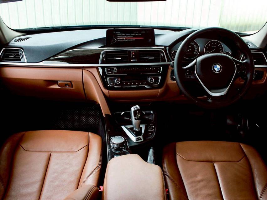 BMW SERIES3 330e LUXURY (LCI) ปี 2017 รูปที่ 9