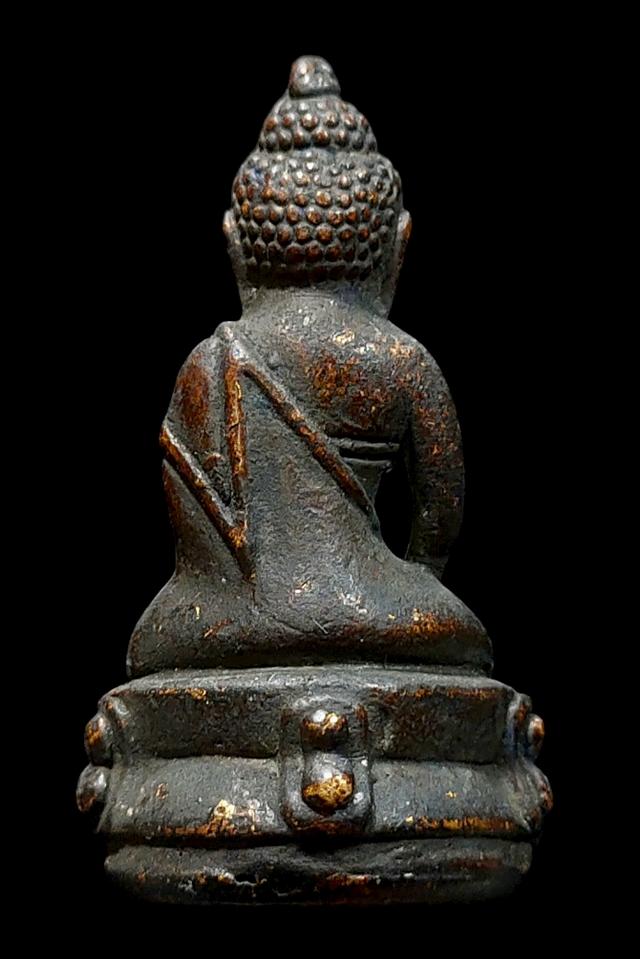 พระกริ่ง หลังบัวเนื้อแดงเก่า ไม่ทราบที่ 2