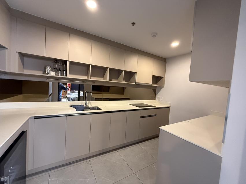 Coco Parc : โคโค่ พาร์ค, กรุงเทพ 1150 1150 ถนนพระรามที่ ๔, คลองเตย, กรุงเทพ 3นอน,4น้ำ,1แม่บ้าน   252ตร.ม. ชั้น 32  วิวสวนเบญจกิติ 7