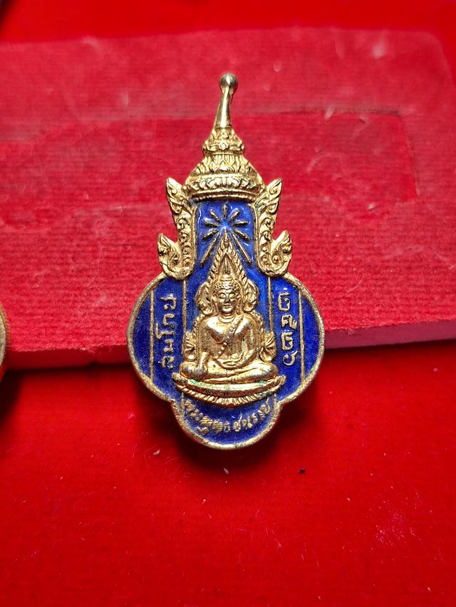เข็มกลัดพระพุทธชินราช ปี 2526 พิษณุโลก 2 ชิ้น 2