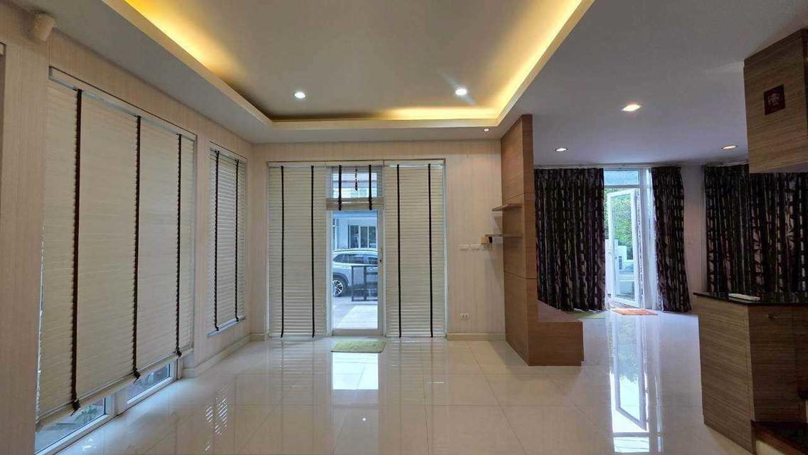 ขายด่วน บ้านเดี่ยวหลังมุม The Gallery House ลาดพร้าว 1 – สังคมส่วนตัวเพียง 12 หลัง ที่สุดของทำเลศักยภาพ ใจกลางลาดพร้าว-รัชดา 8