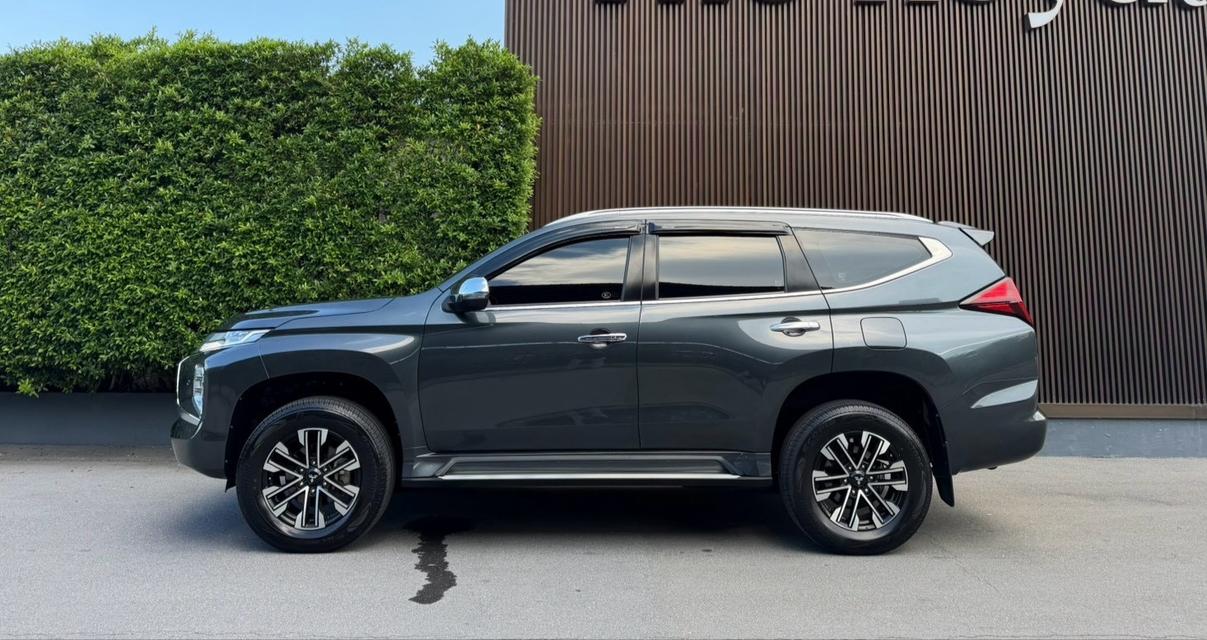 Mitsubishi Pajero 2.4GT 4wd ปี21 รูปย่อยที่ 3