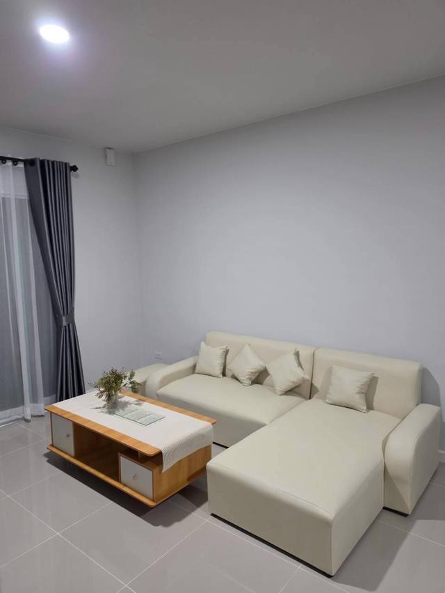ให้เช่าทาวน์โฮม 2 ชั้น | The Mix Hill Side – โซนอมตะบ่อวิน บ้านใหม่ ไม่เคยมีผู้เข้าอยู่ พร้อมเข้าอยู่ทันที เฟอร์นิเจอร์ + เครื่องใช้ไฟฟ้าครบ 11