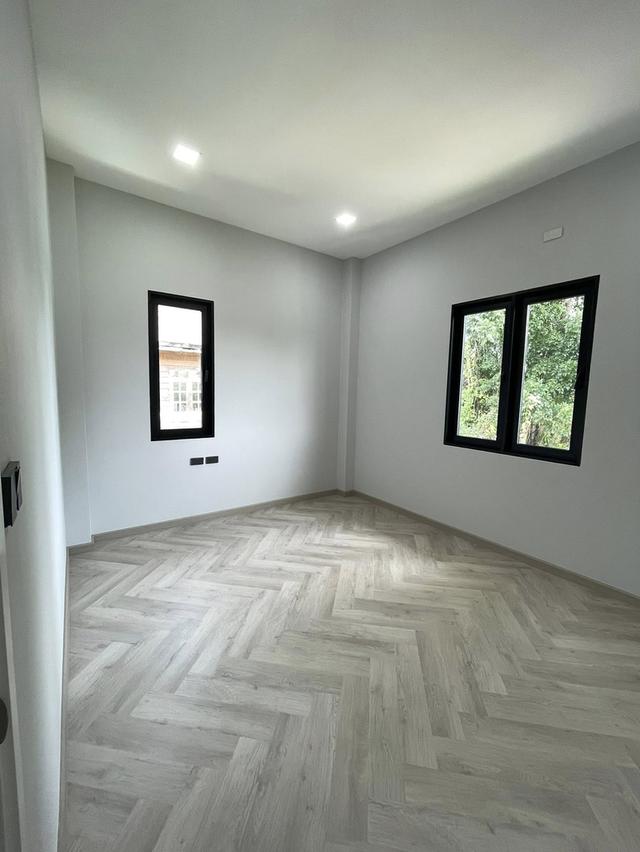 🏠✨ขายบ้านเดี่ยวสองชั้น บ้านเปล่า นอกโครงการ เดินทางสะดวก ทักเลย! 3