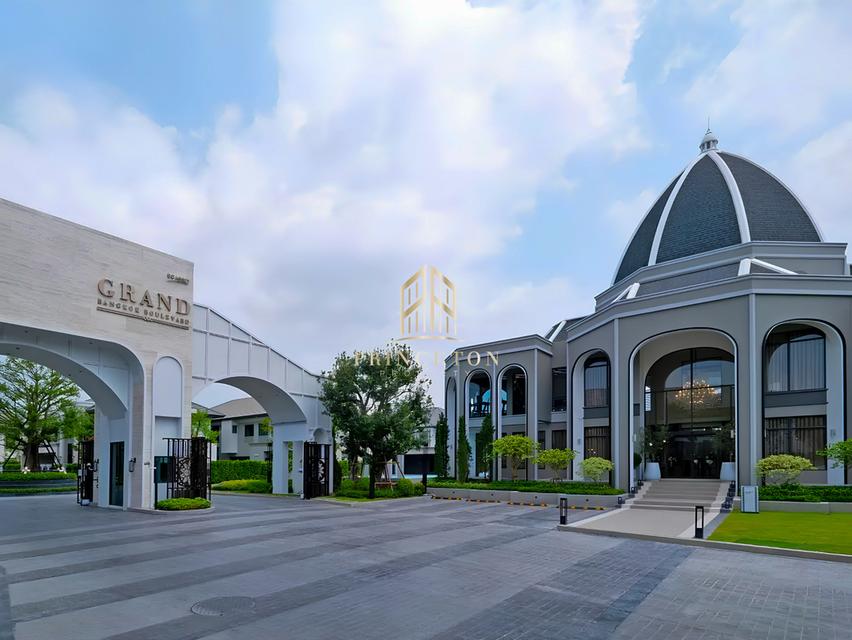 Luxury House for Sale Grand Bangkok Boulevard Ramintra–Kasetnawamin 20