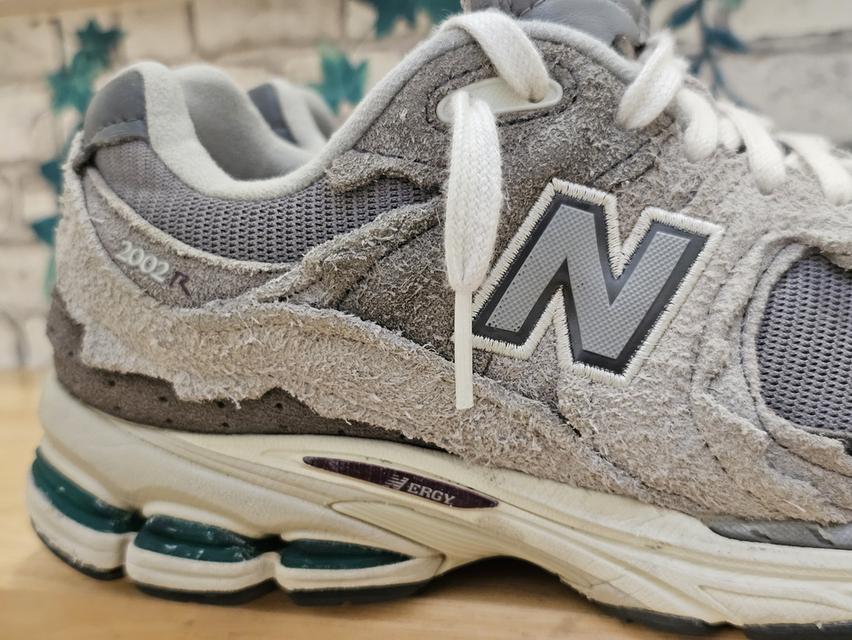NewNew Balance 9