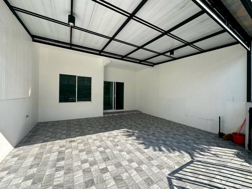 หมู่บ้านเดอะคัลเลอร์ส รังสิต-คลอง 4 ถนนรังสิต – นครนายก ต.ลาดสวาย อ.ลำลูกกา จ.ปทุมธานี 3