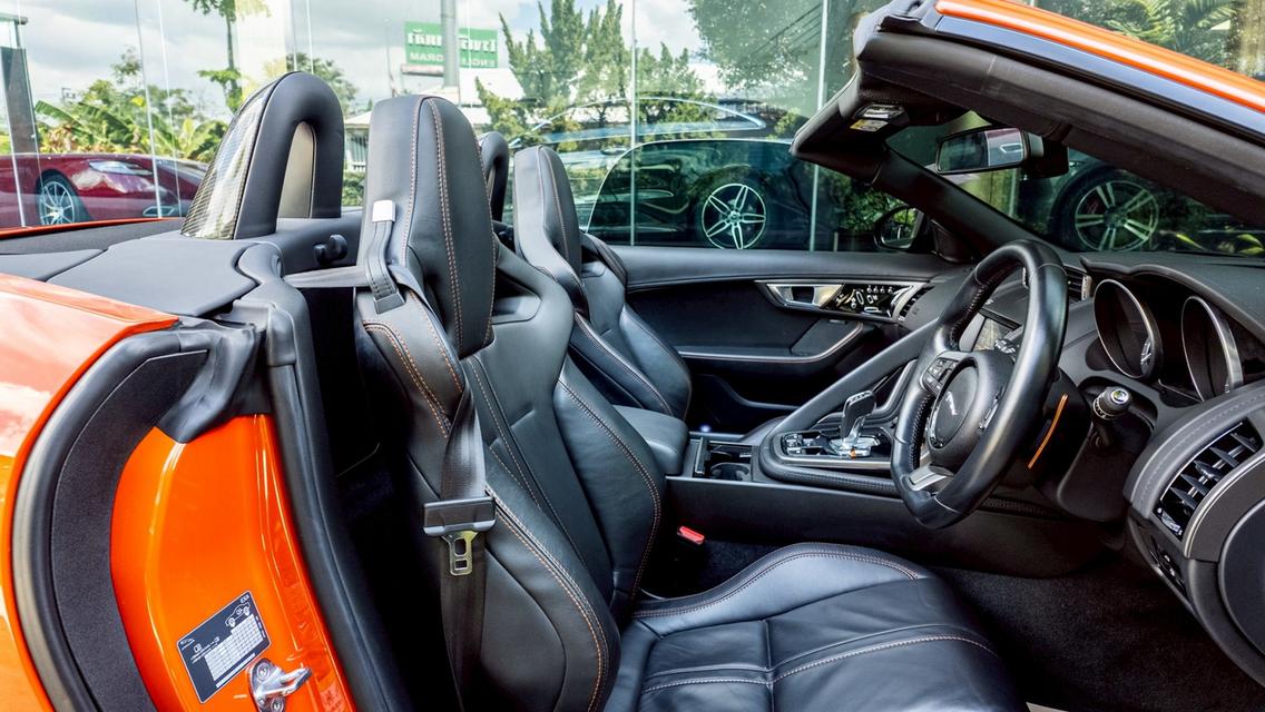 Jaguar F-Type S Convertible 2014 รูปที่ 12
