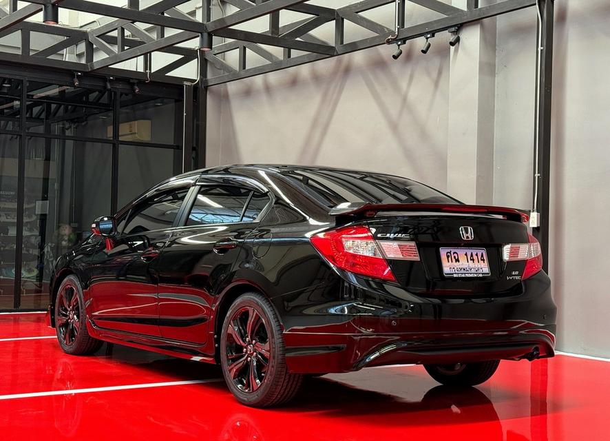  2014 HONDA CIVIC FB 1.8 E NAVI รถสภาพสมบูรณ์ พร้อมใช้งาน รถวิ่งน้อย ประวัติศูนย์ครบ ไม่เคยมีอุบัติเหตุครับ 6