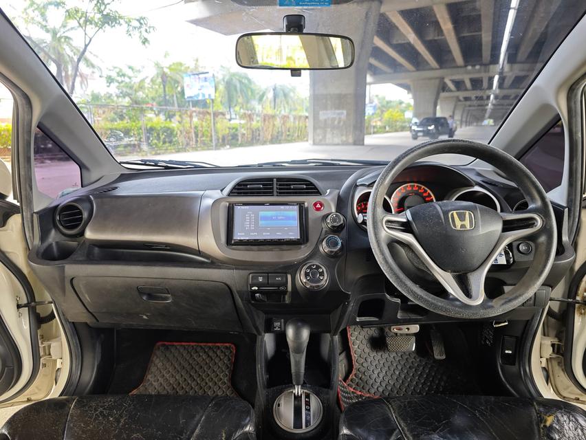 ขายรถ Honda Jazz 1.5S ปี 2010 สีขาว เกียร์ออโต้ 13