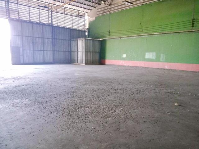 ทำเลเลียบมอเตอร์เวย์ฝั่งตะวันตก มอเตอร์เวย์บางปะอิน 1.4 กม. ให้เช่าโกดังพื้นที่ 360 ตร.ม. ตลาดบึงคำพร้อย 900 ม. ตลาดนานา 4