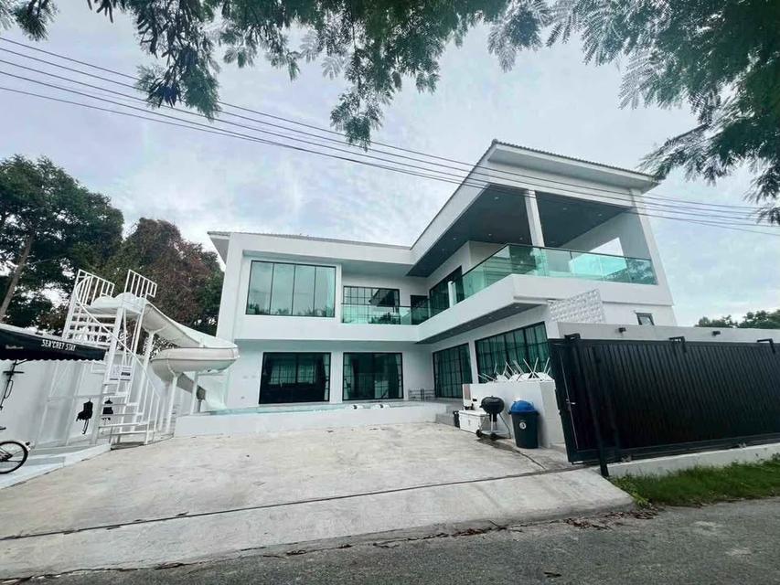 For rent pool villa Pattaya Najomtien can walk to the beach 5
