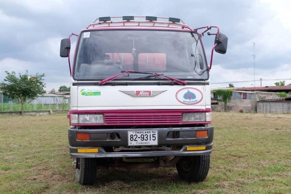 ขายรถโม่ปูนสิบล้อ Hino 240 แรง โม่ 6 คิว