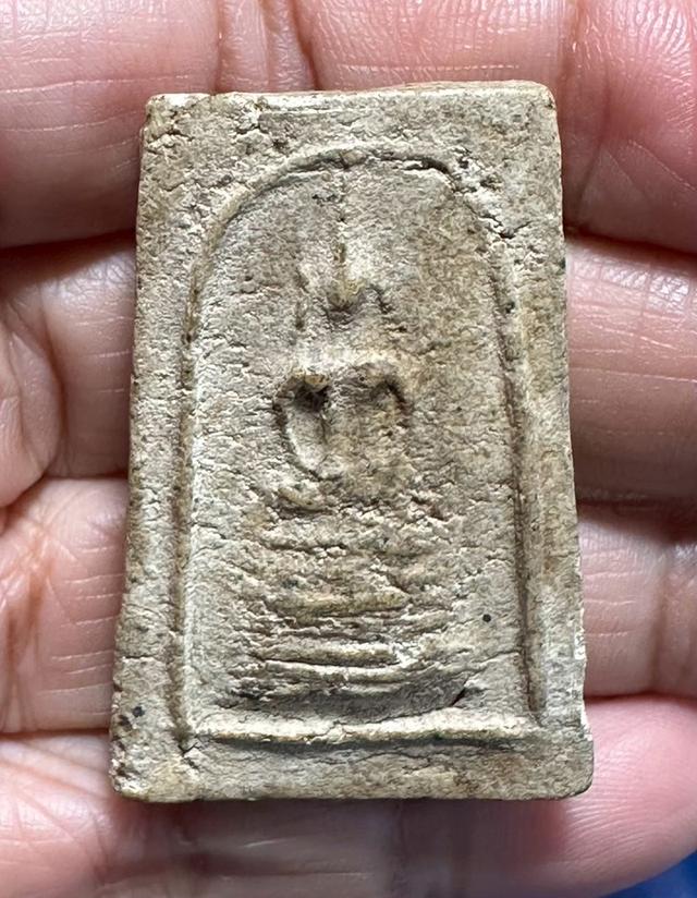 พระสมเด็จ เนื้อผงพุทธคุณ เก่าๆไม่ทราบที่