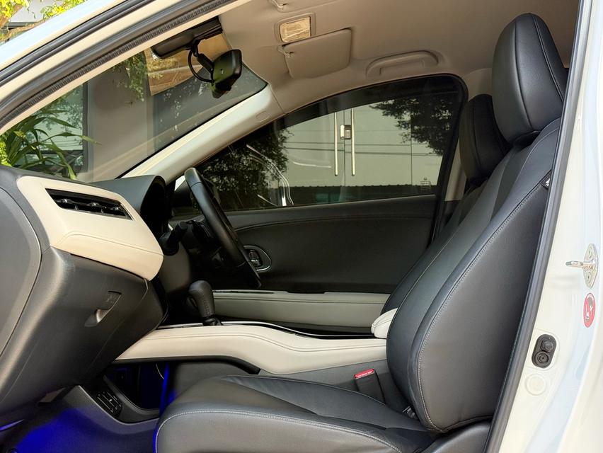 2020 HONDA HRV 1.8 EL รถมือเดียวออกป้ายแดง รถวิ่งน้อยเพียง 40,000 กม เข้าศูนย์ทุกระยะ รถไม่เคยมีอุบัติเหตุครับ รูปที่ 13
