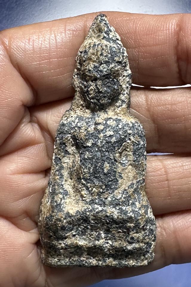 พระหูยานเนื้อชิน ไม่ทราบกรุ