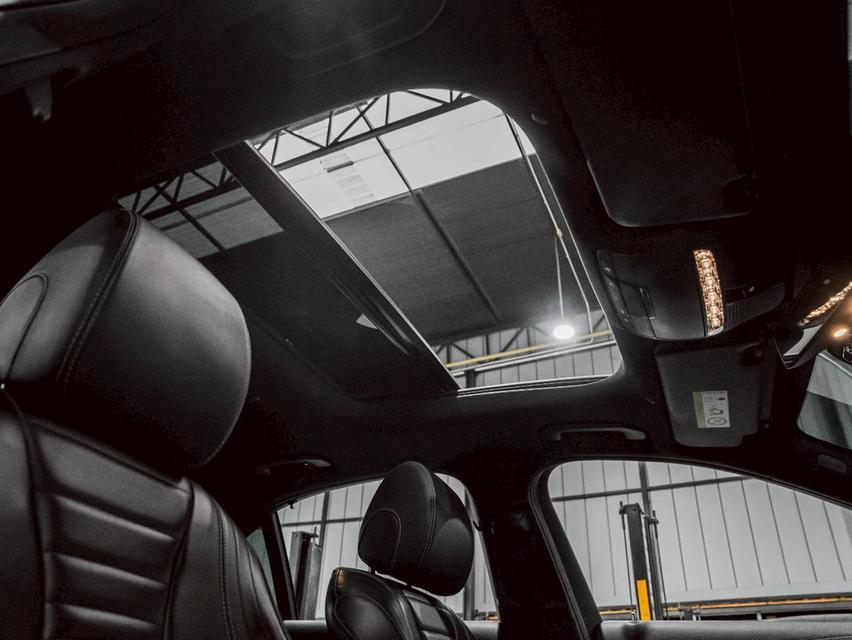 รหัสรถ 67GG5828 BENZ E350e AMG W213 ปี 2019  9