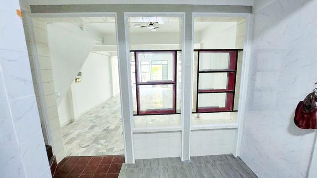 บ้าน 3 ชั้นพร้อมดาดฟ้า เซ็นทรัลพลาซ่า พระราม 3 สาธุประดิษฐ์17-27 ให้เช่าทาวน์โฮม 3 นอน 3 น้ำ ใจกลาง CBD สาทร BTS ช่องนนท 8