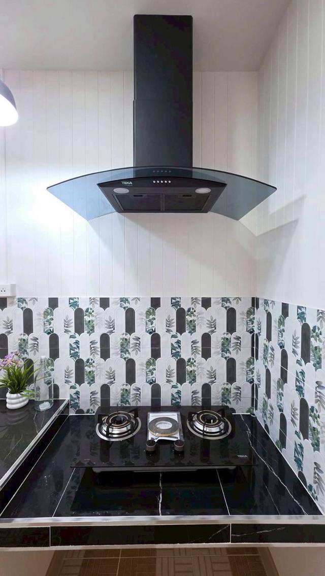 หมู่บ้านพิมลราช1 บางบัวทอง ทาวน์เฮาส์ชั้นเดียว  ตกแต่งใหม่พร้อมอยู่ ถนนบ้านกล้วย  ทำเลสวยหน้าบ้านกว้าง 12