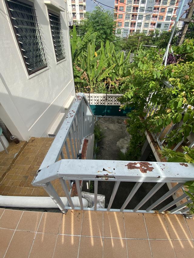บ้าน (หอพัก 8 ห้อง) 2 ชั้น  บางนาตราดซอย 21 แยก 9 (อุดมสุข 56) 11