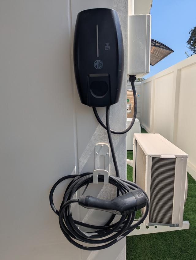 MG 4 electric, 10/2025, new price 709.000 baht, lifetime guarantee batterie, premium insurance 1/2 year, incl. new MG Wallbox, 9,5t km, best price TH รูปที่ 12