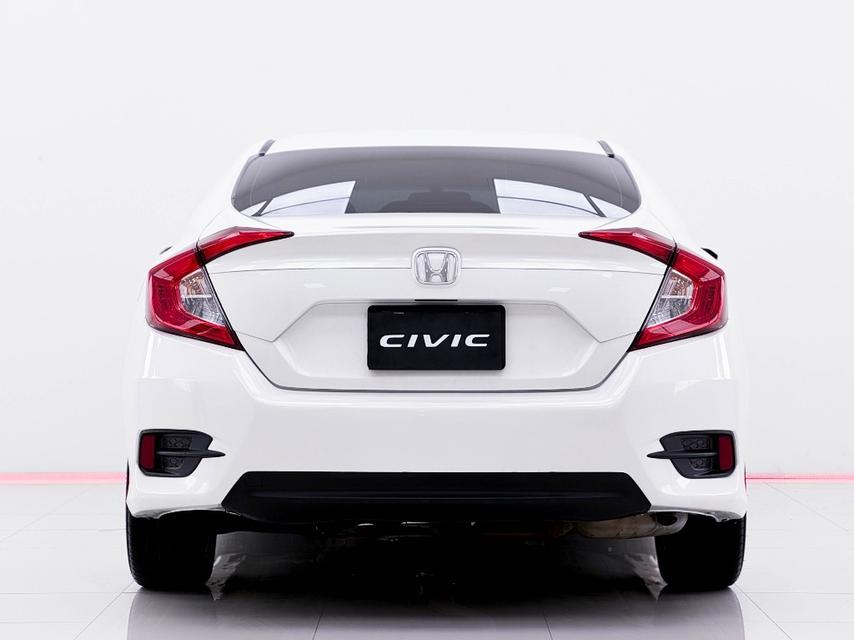 HONDA CIVIC 1.8 E FCเกียร์ AT ปี 2016 สีขาวเลข​ไมล์ 372,077 กมราคา 319,000 บาทโทร 0929699899 6B240 รูปที่ 5