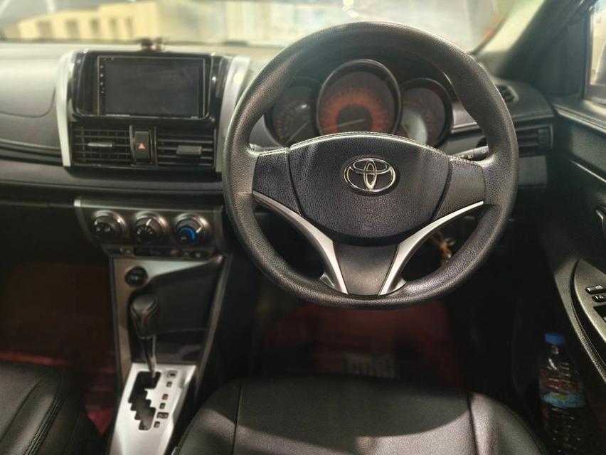 รหัสรถ QT5035 TOYOTA YARIS ECO 1.2 E เกียร์ Auto สีขาว ปี2015 10