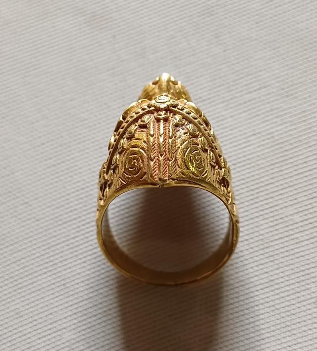 แหวนหัวหนุมาน หลวงปู่ภูวัดบางสมัคร รูปที่ 2