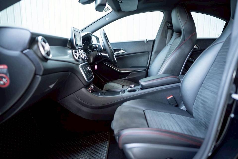 BENZ CLA-CLASS 250 AMG ปี 2017 โฉม W117 ปี13-20 13